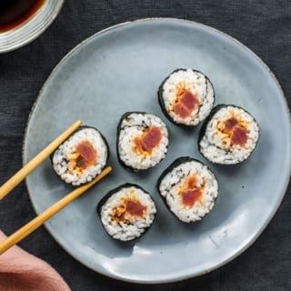 9. Tuna Sushi Roll