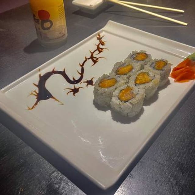 13. Spicy Yellowtail Roll.